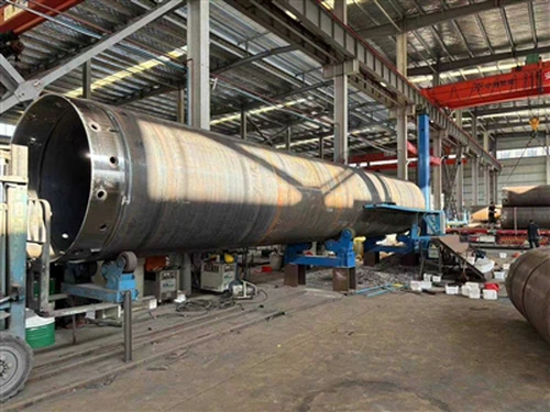 Гигантская вращающаяся обсадная труба успешно доставлена